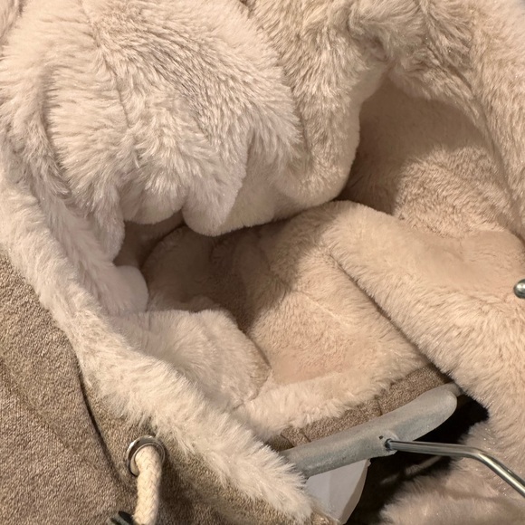 Cozy Gray Hooded Jacket - Picture 3 of 5